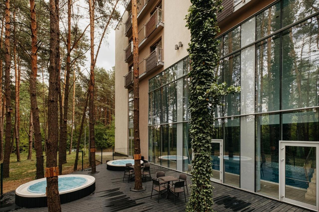 Hotel Uroczysko Cedzyna エクステリア 写真