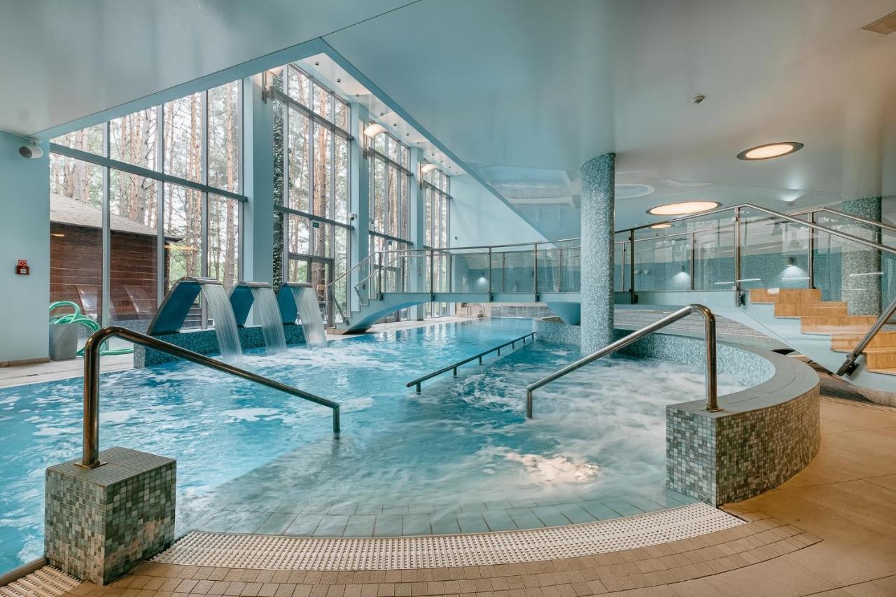 Hotel Uroczysko Cedzyna エクステリア 写真